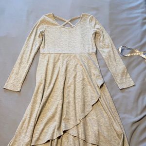 Gray dress. Long sleeve. T-shirt material